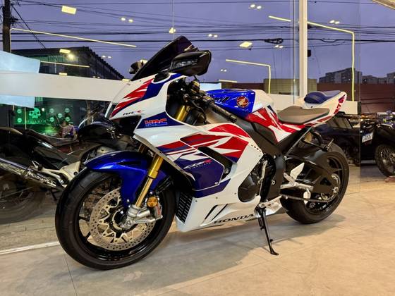HONDA CBR 1000RR-R FIREBLADE SP HONDA CBR 1000RR-R FIREBLADE SP